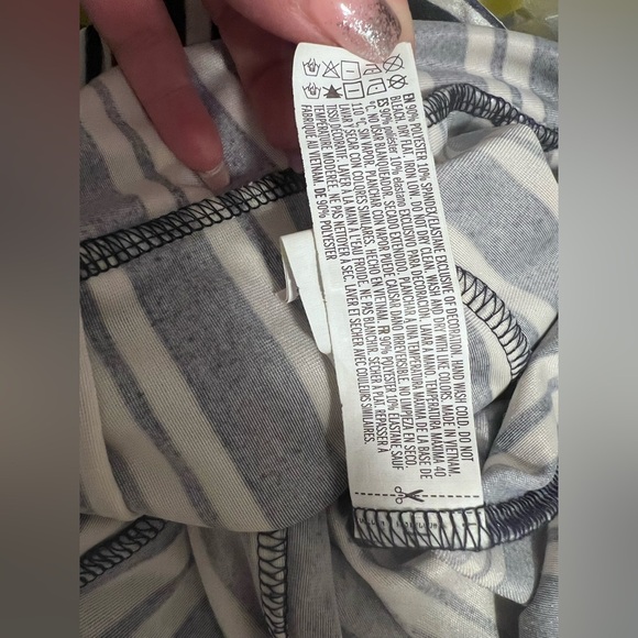 Forever 21 Striped Velvet Jumpsuit Navy/cream Sz 0X Plus‎ Women’s - Picture 12 of 12